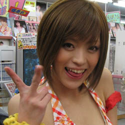 2008年10月25日・板垣あずさちゃんサイン会を開催しました!