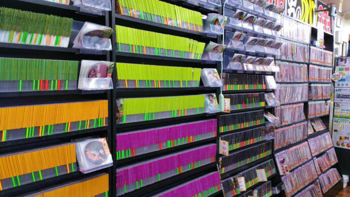 尾島店の中古アダルトDVDコーナー