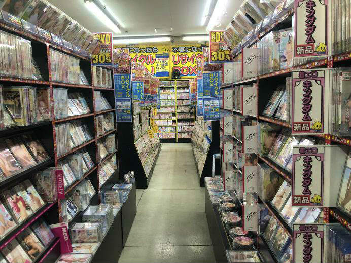 利根書店伊勢崎店の新品雑誌・コミックスコーナー