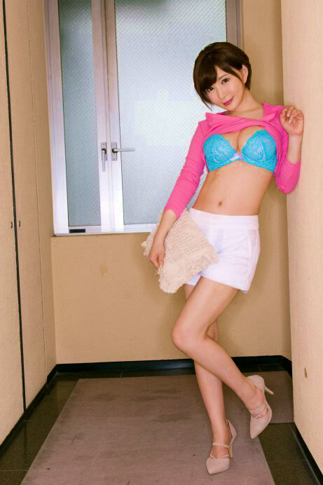 里美ゆりあ